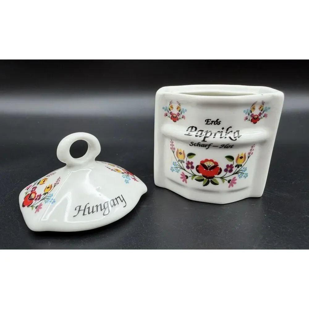 Hungary PAPRIKA Floral Ceramic Lidded Spice Container 4” with Wood Scoop Vintage
